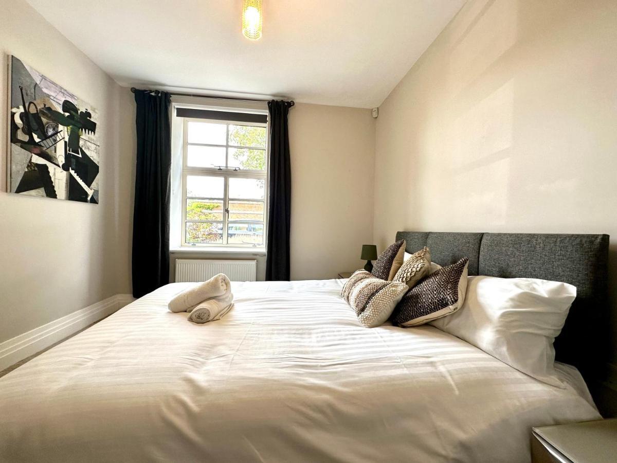 Desirable 2 Bedroom Apartment In Bicester That Sleeps 5 外观 照片