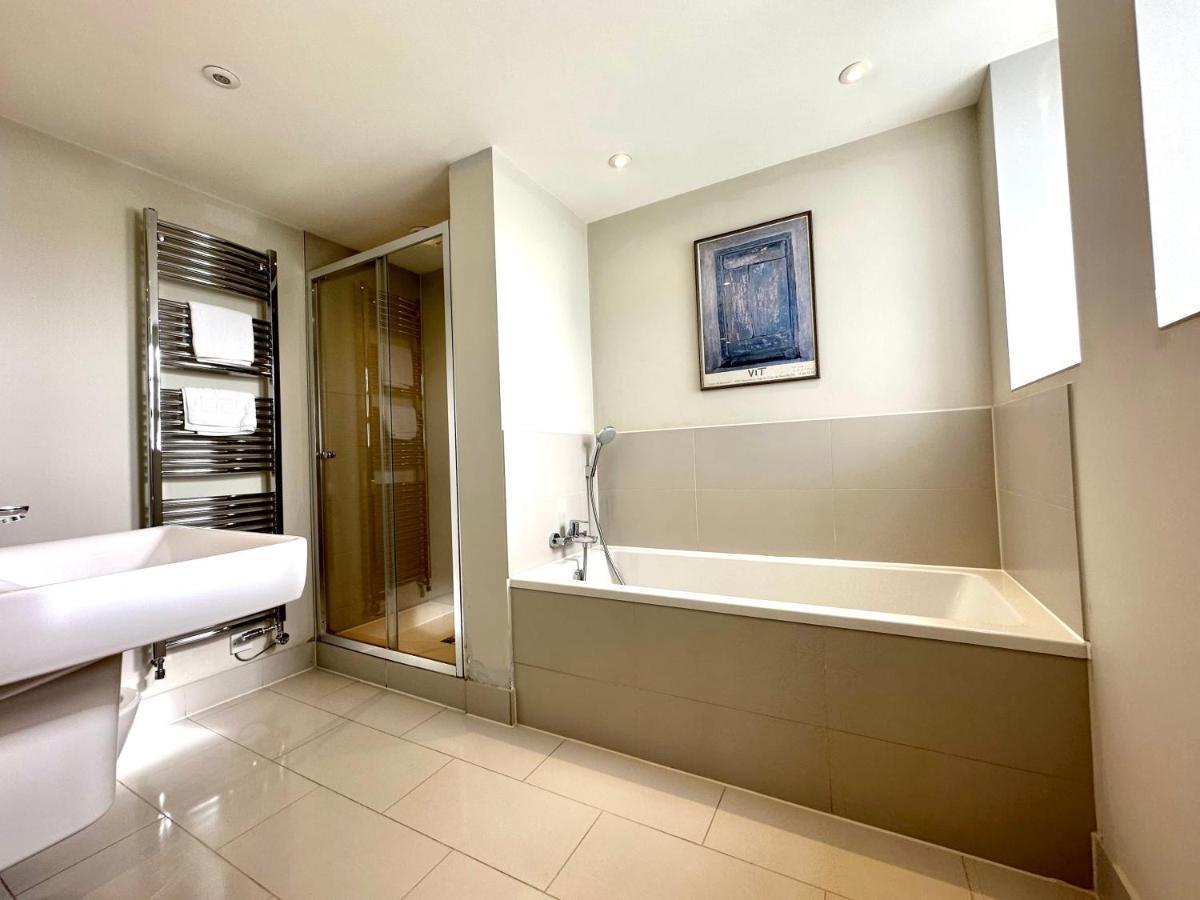 Desirable 2 Bedroom Apartment In Bicester That Sleeps 5 外观 照片